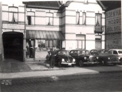 De oude garage 1944